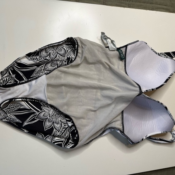 Lauren Ralph Lauren Graphic Floral Slimming One Piece Swimsuit Size 10 - Picture 8 of 9